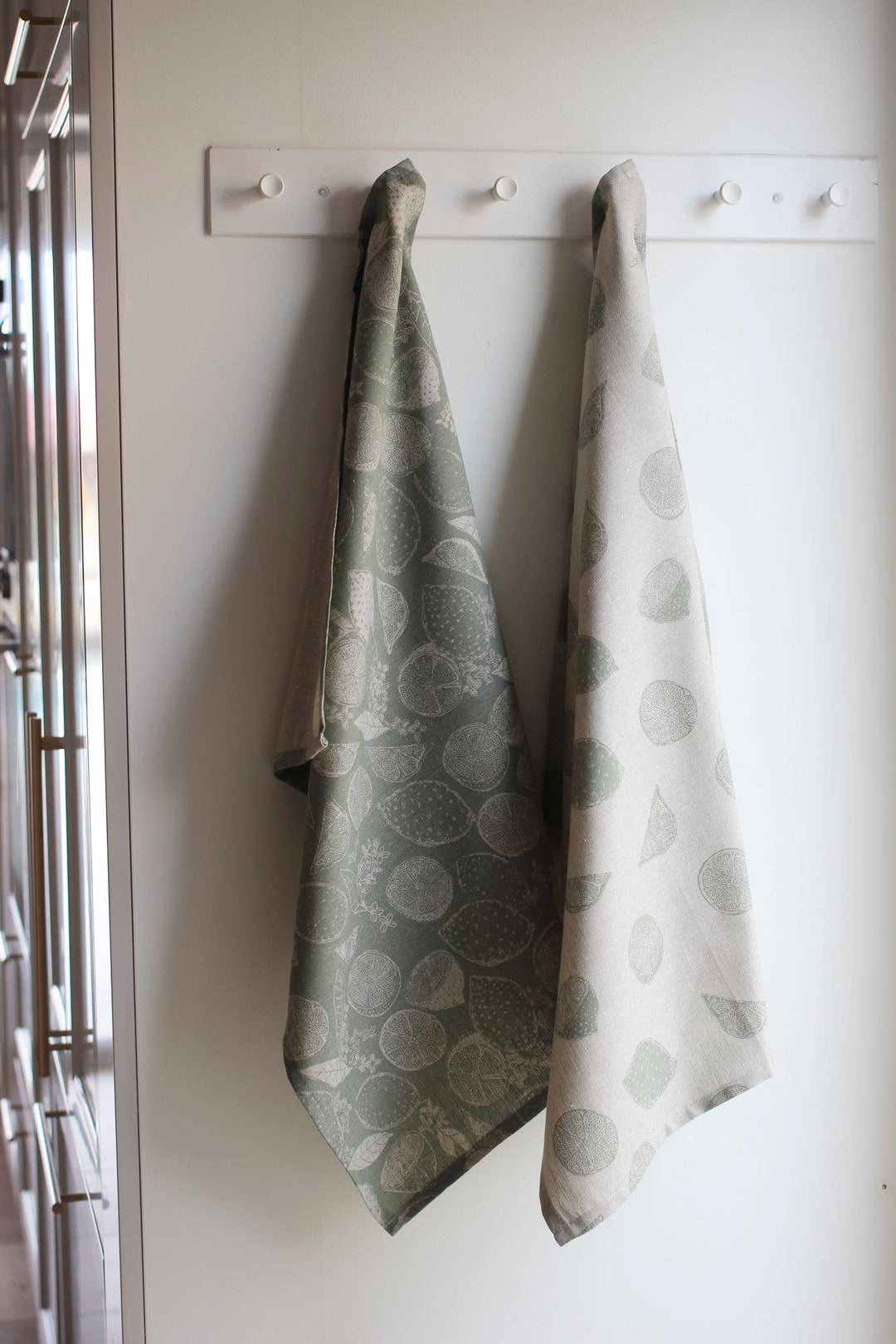 Citrus Tea Towel in Sage Green, Set of 2