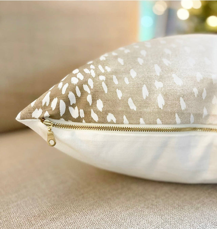 Fawn Antelope Pattern Pillow Cover 20 x 20
