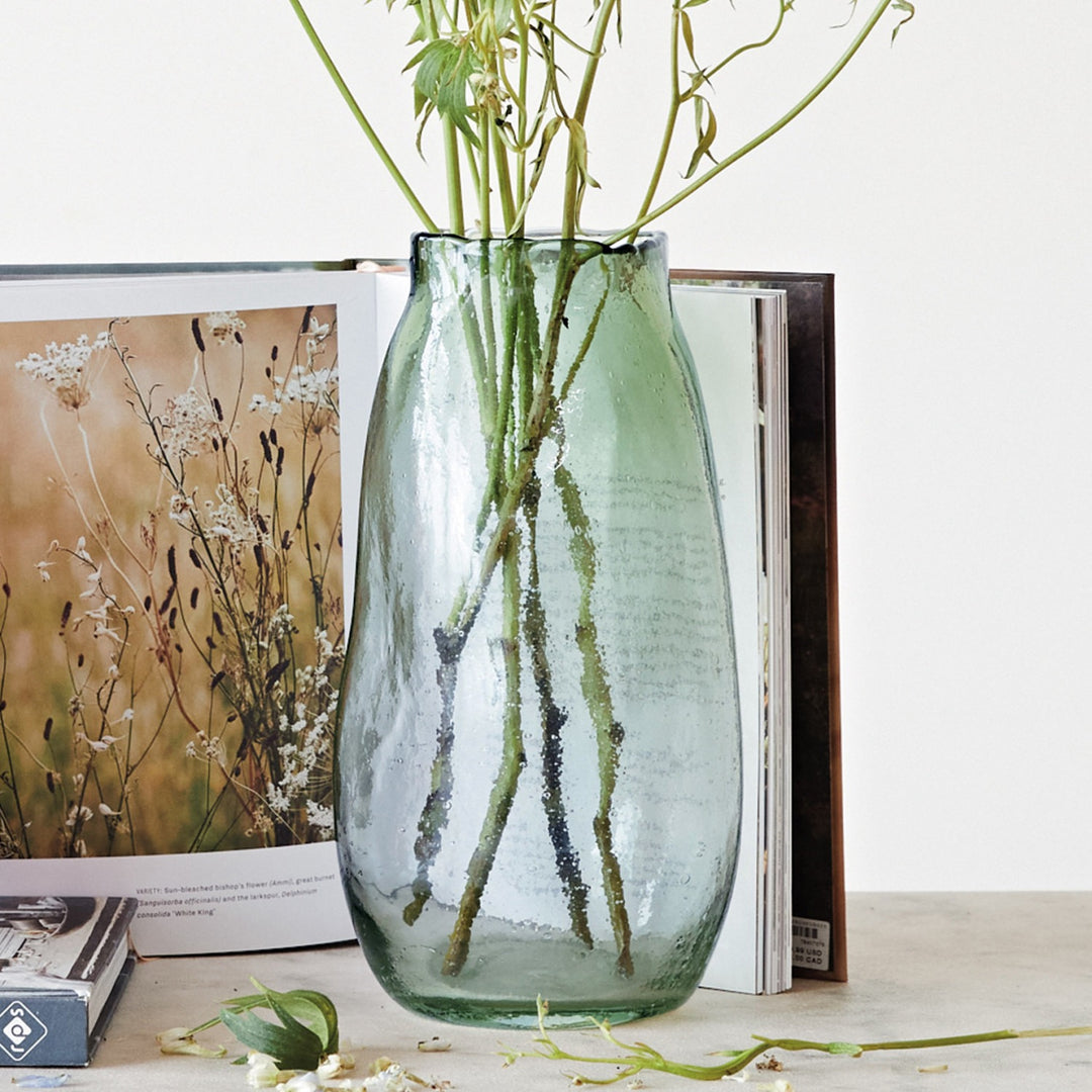 Onaro Organic Shaped Vase