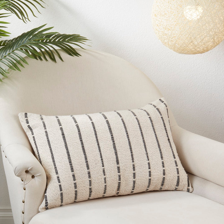 Pippen Lumbar Pillow 16" x 24"