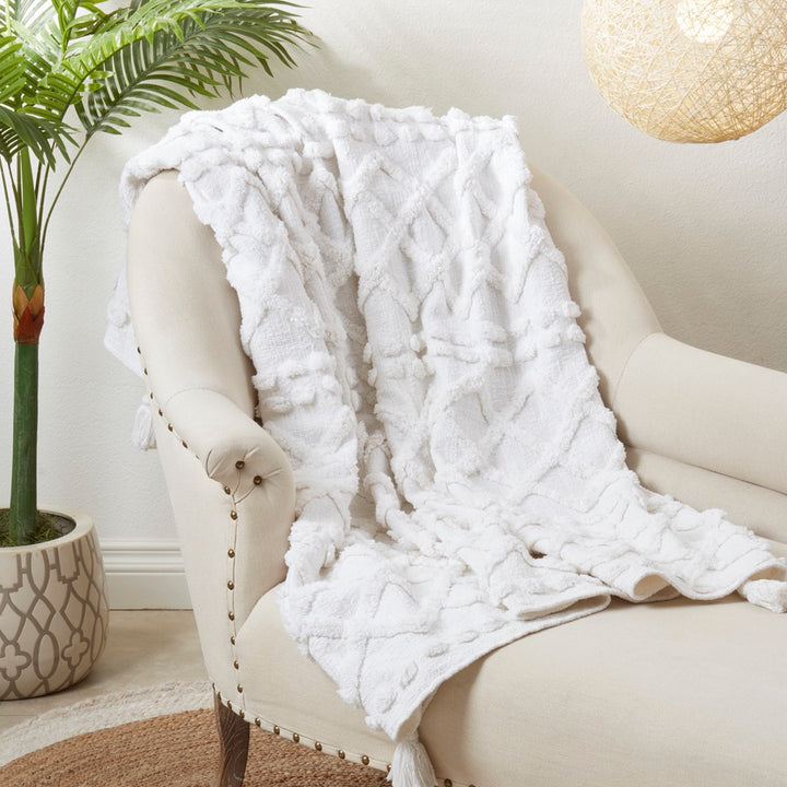 Elle Tufted Throw in Ivory 50" x 60"