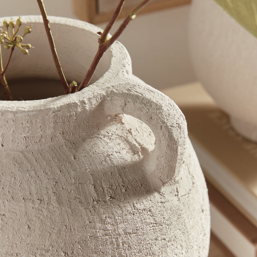 Gianna Vase, Medium