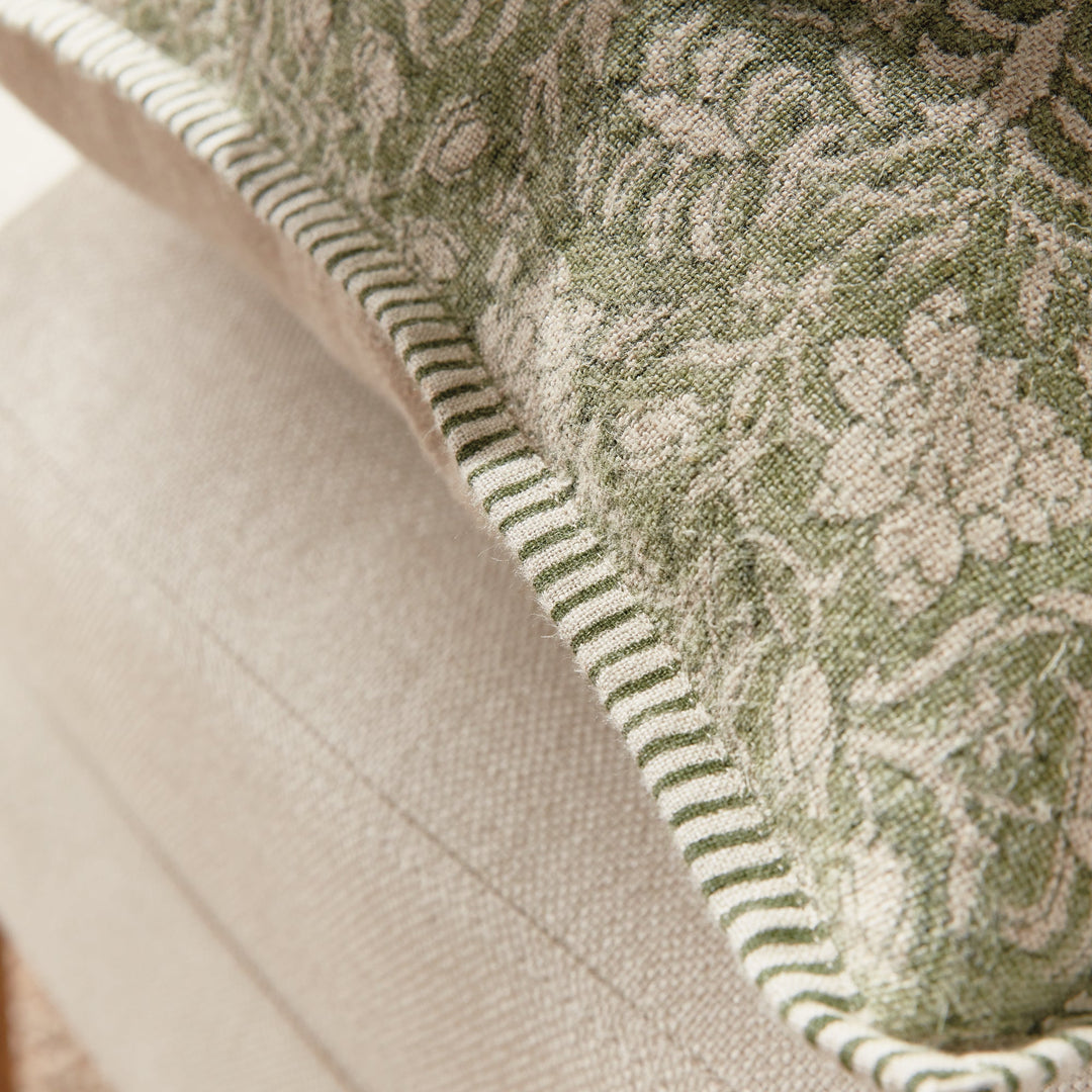 Henriella European Linen Pillow 20" x 20" Green