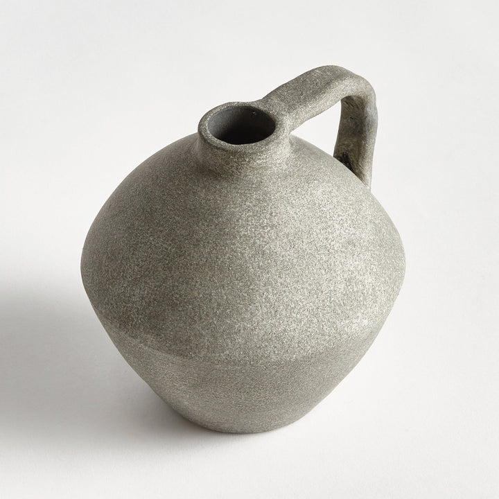 Julian Vase, Small