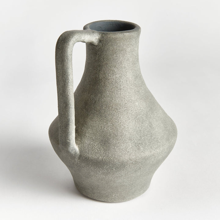 Julian Vase, Large